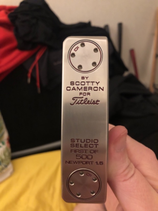 putting with a fake scotty cameron vs real